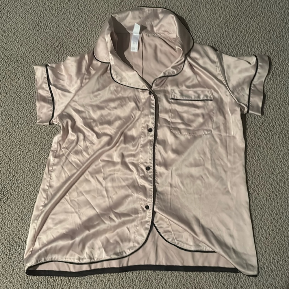 target brand (stars above) silk, sleep shirt. barley worn and great condition